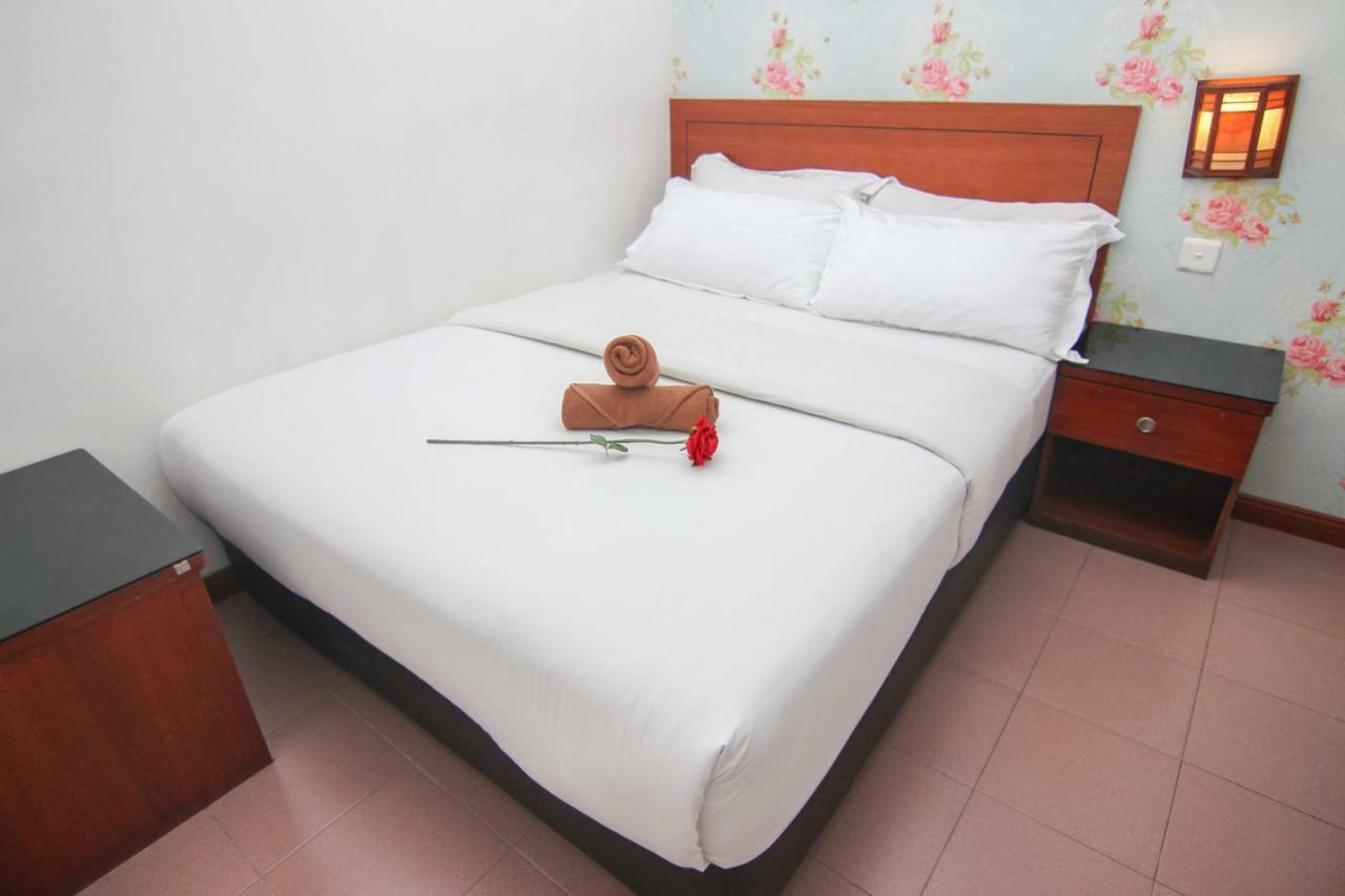 Rose Cottage Hotel Taman Daya Johor Bahru Kültér fotó